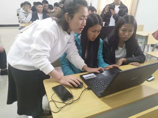 消防专业教学团队照片mmexport1555634800960_副本.jpg 消防专业教学团队照片mmexport1555634800960_副本.jpg